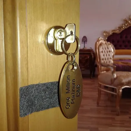 One M Bed & Breakfast
