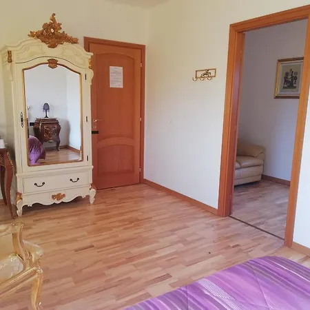 Bed & Breakfast One M Borgarello