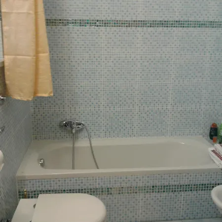 Bed and Breakfast One M